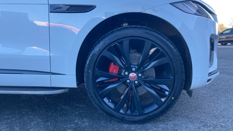 Jaguar F-Pace 2.0 D200 R-Dynamic Black 5dr Auto AWD Diesel Estate